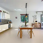 Frleti By Interhome *